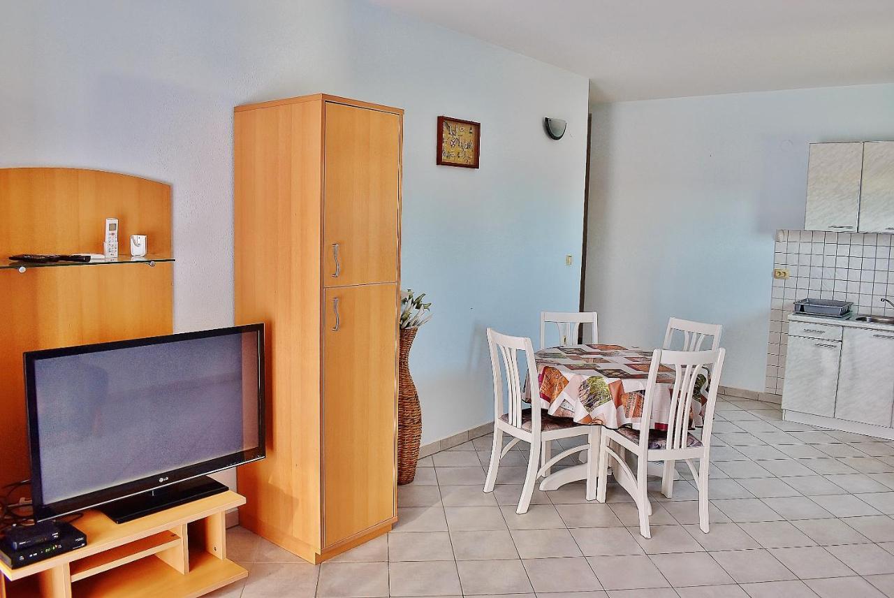 Apartments Felicce Banjol Exterior photo